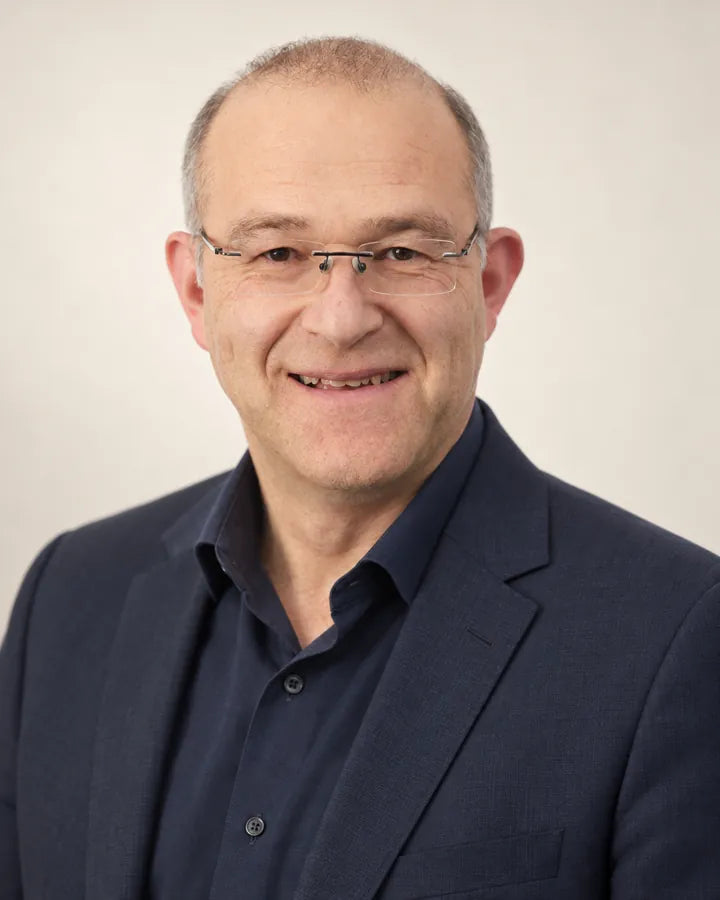Dr Steven Mann